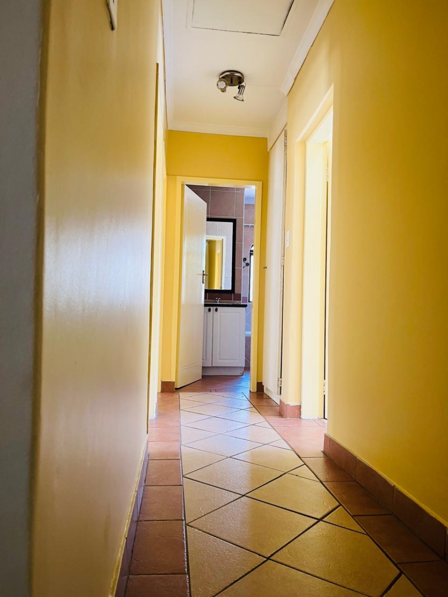  Bedroom Property for Sale in Equestria Gauteng