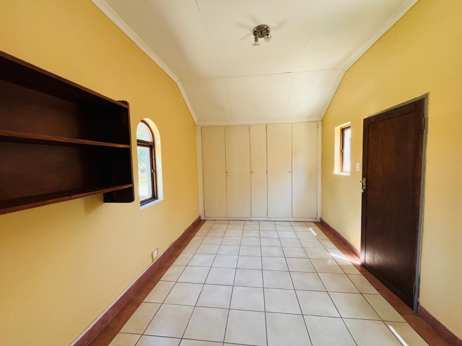  Bedroom Property for Sale in Equestria Gauteng