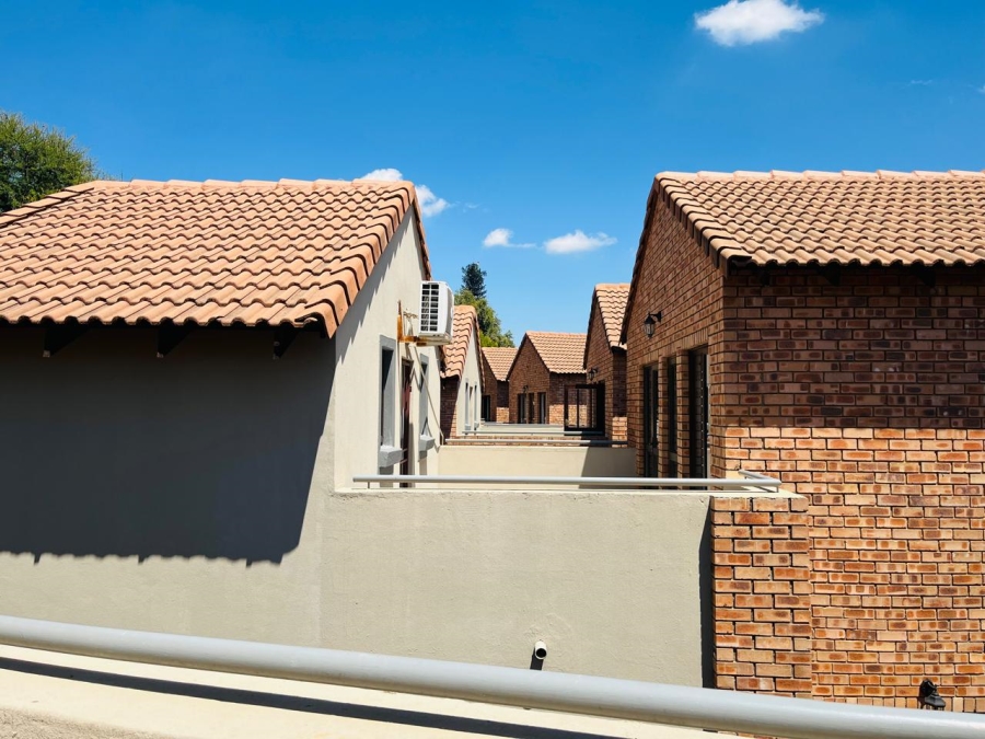  Bedroom Property for Sale in Equestria Gauteng