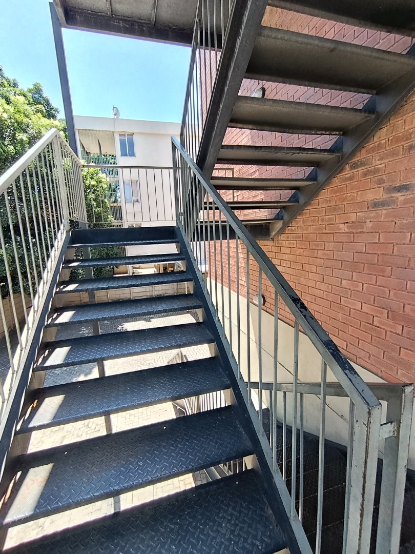 1 Bedroom Property for Sale in Groblerpark Gauteng