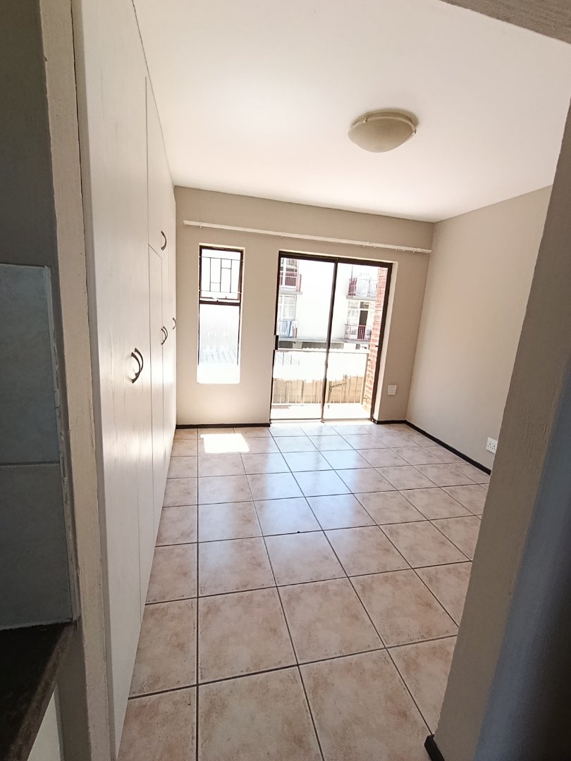 1 Bedroom Property for Sale in Groblerpark Gauteng
