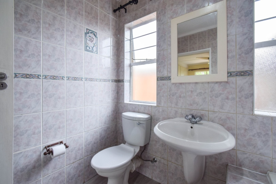 2 Bedroom Property for Sale in Wapadrand Gauteng