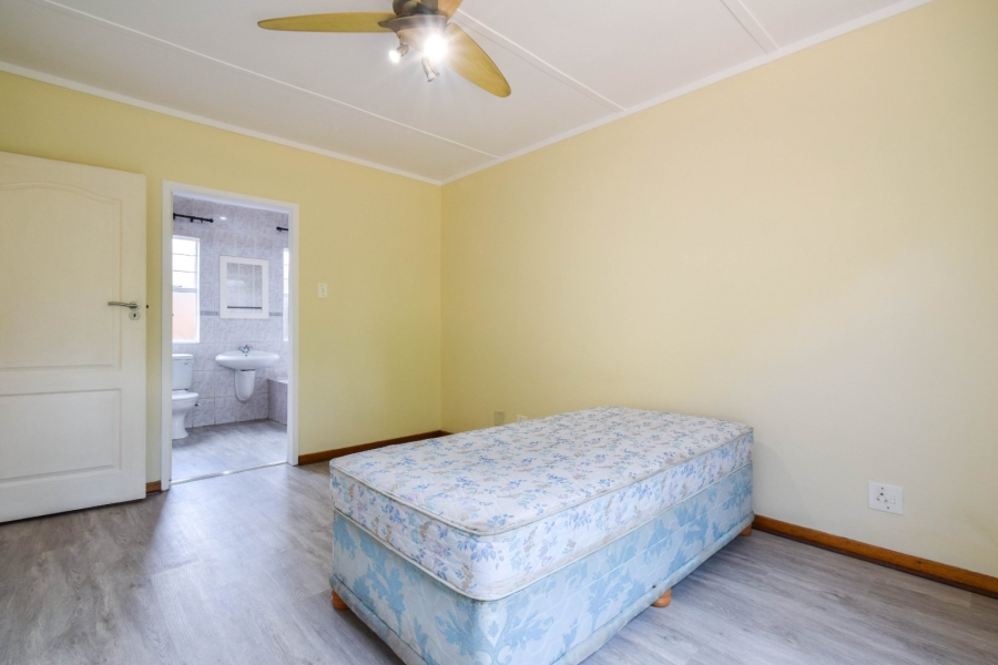 2 Bedroom Property for Sale in Wapadrand Gauteng