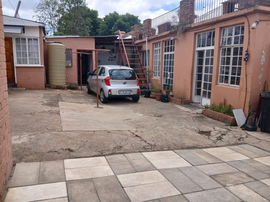 4 Bedroom Property for Sale in Bezuidenhout Valley Gauteng