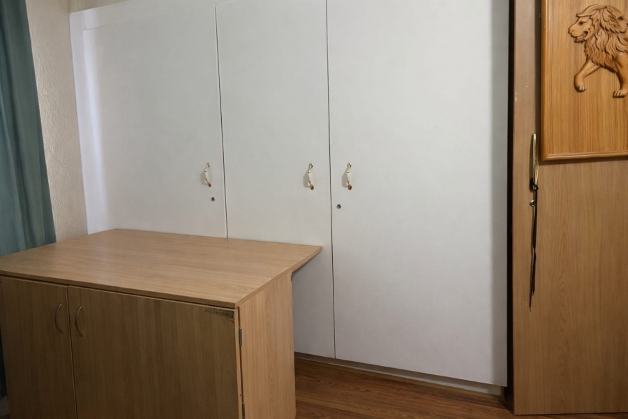 5 Bedroom Property for Sale in Flora Gardens Gauteng