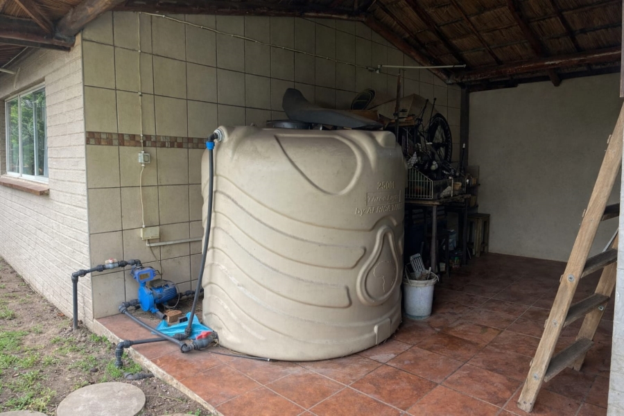 5 Bedroom Property for Sale in Flora Gardens Gauteng