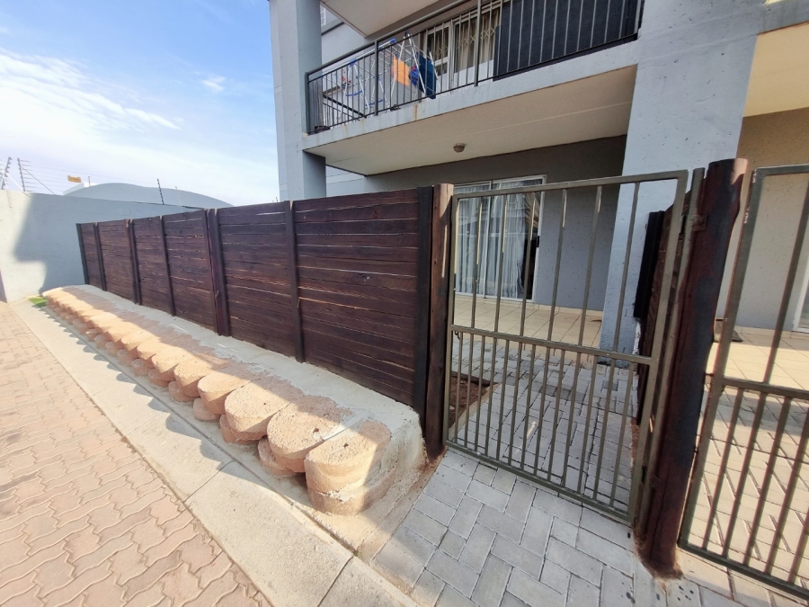 2 Bedroom Property for Sale in Bardene Gauteng