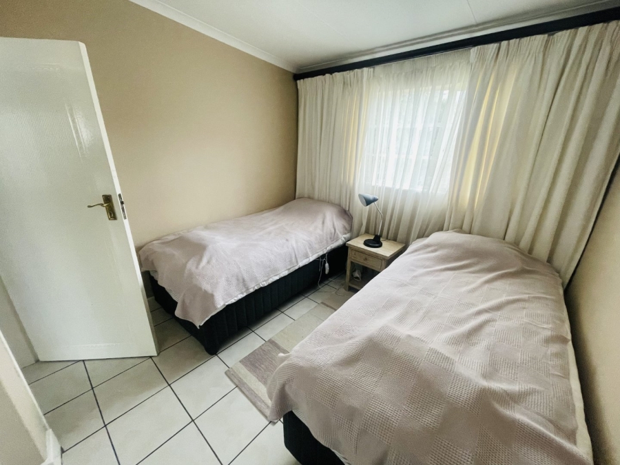 To Let 2 Bedroom Property for Rent in Morningside Gauteng