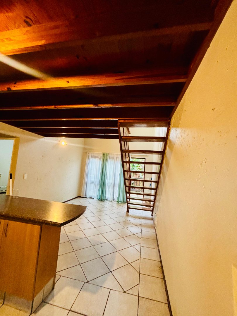 1 Bedroom Property for Sale in Pineslopes Gauteng