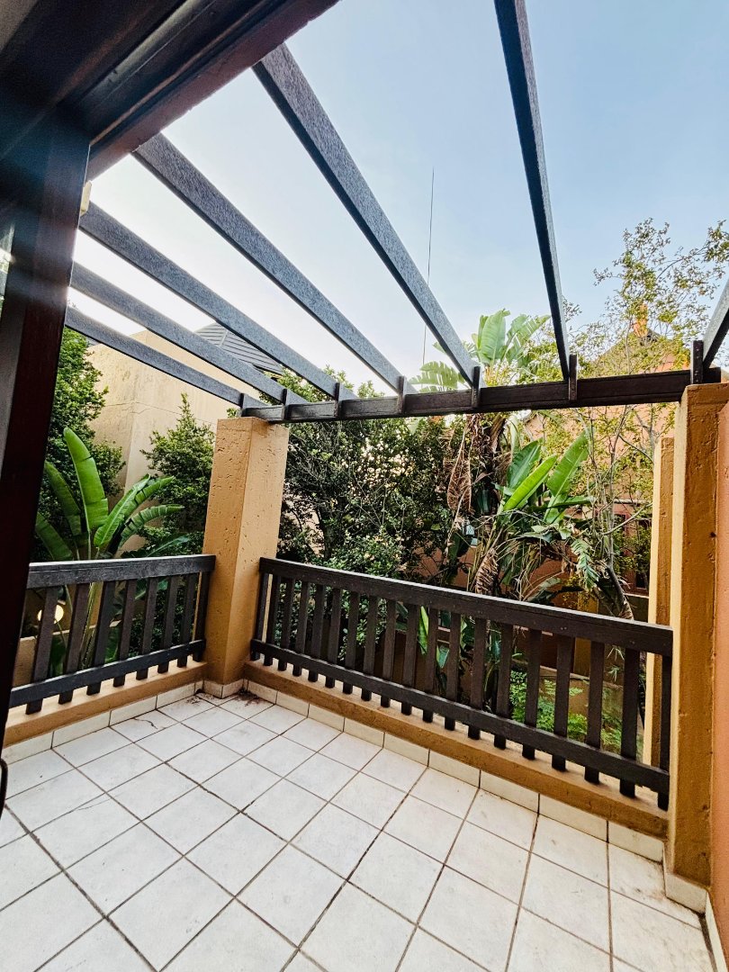 1 Bedroom Property for Sale in Pineslopes Gauteng