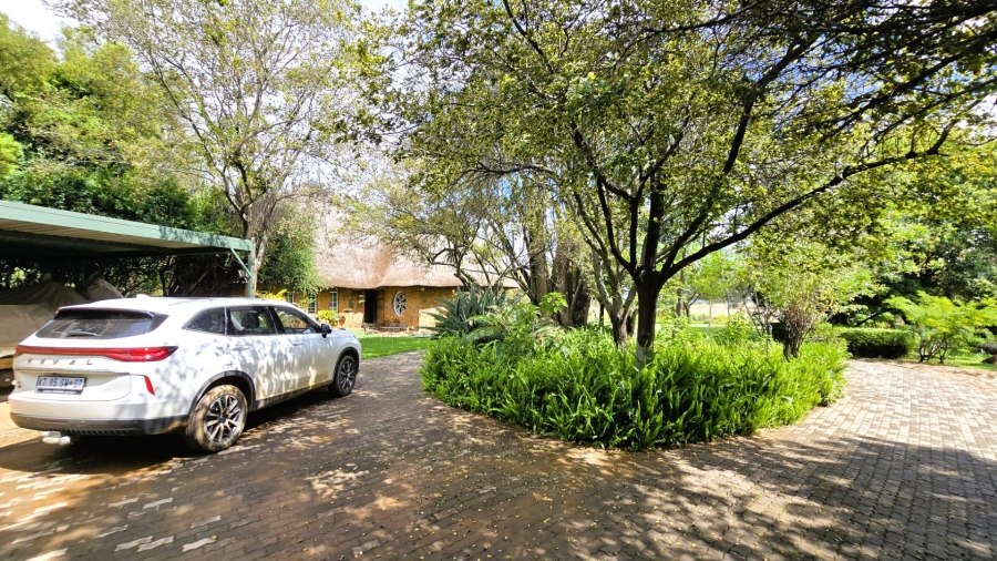 Commercial Property for Sale in Mooiplaats Gauteng