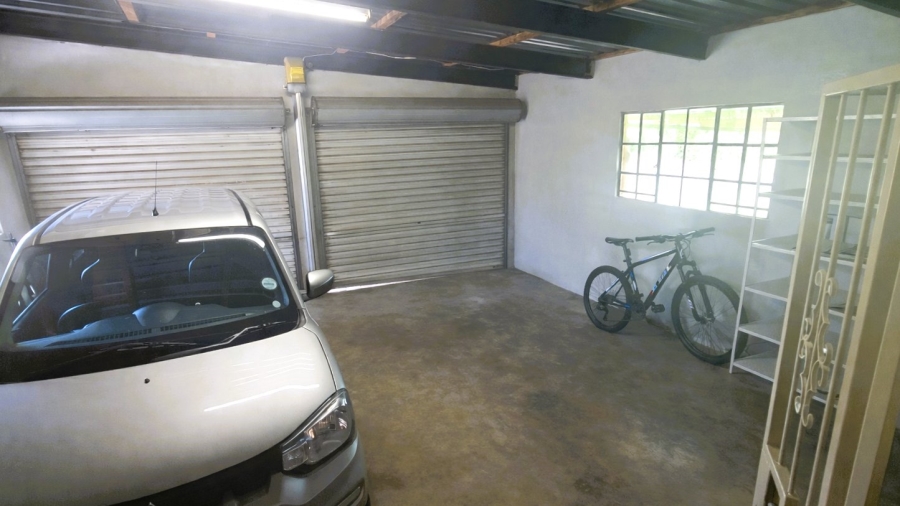 12 Bedroom Property for Sale in Mooiplaats Gauteng