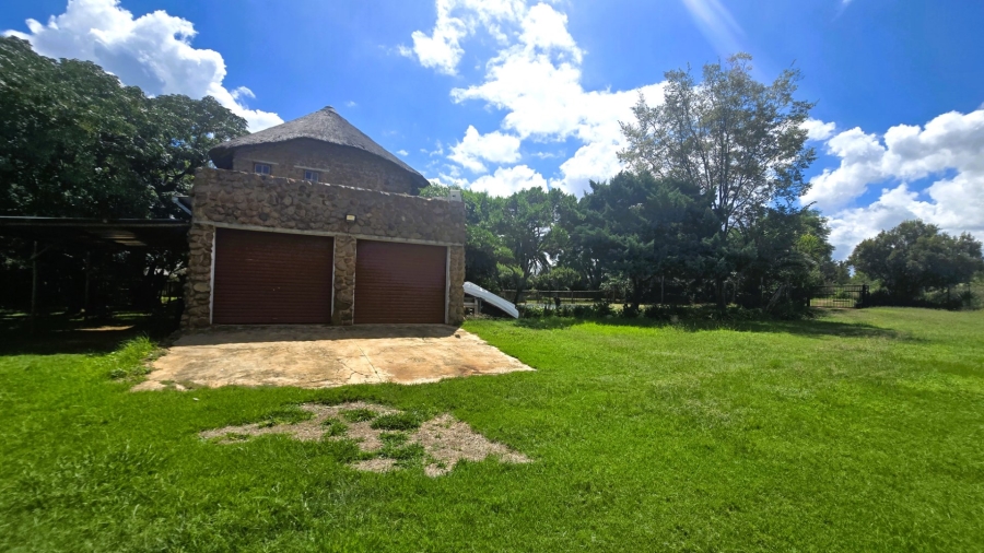 12 Bedroom Property for Sale in Mooiplaats Gauteng