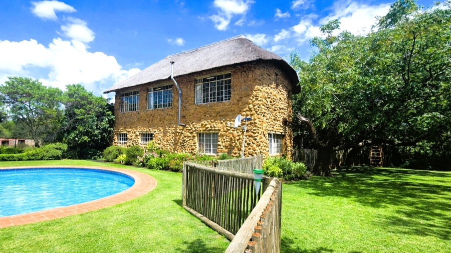 12 Bedroom Property for Sale in Mooiplaats Gauteng