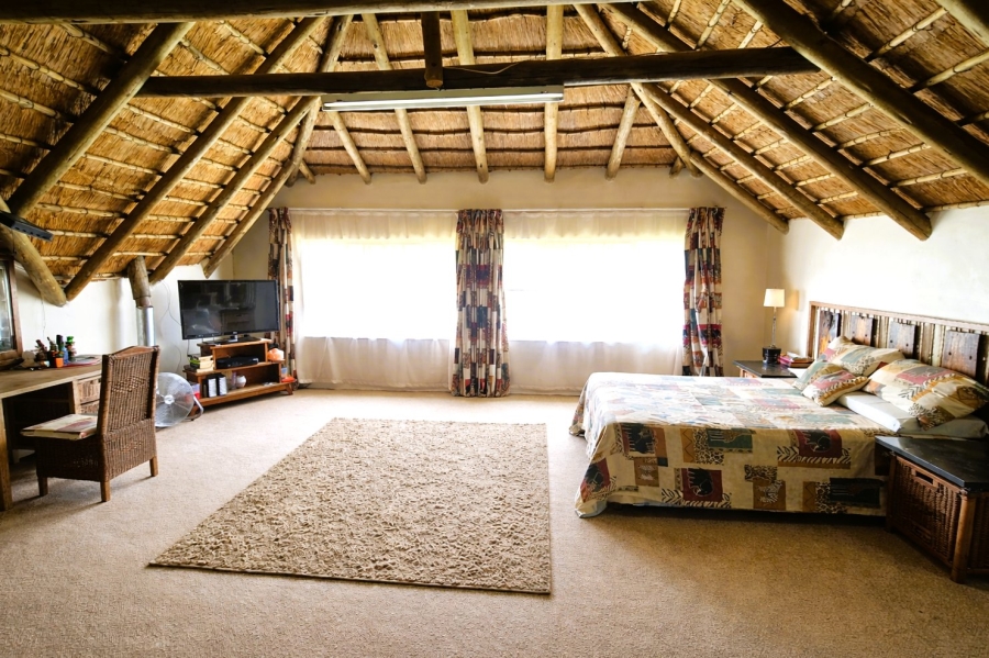 12 Bedroom Property for Sale in Mooiplaats Gauteng