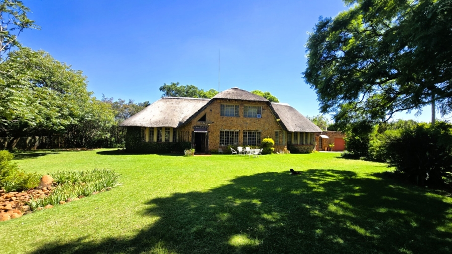 12 Bedroom Property for Sale in Mooiplaats Gauteng