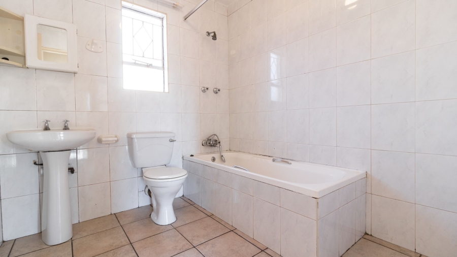 2 Bedroom Property for Sale in New Redruth Gauteng
