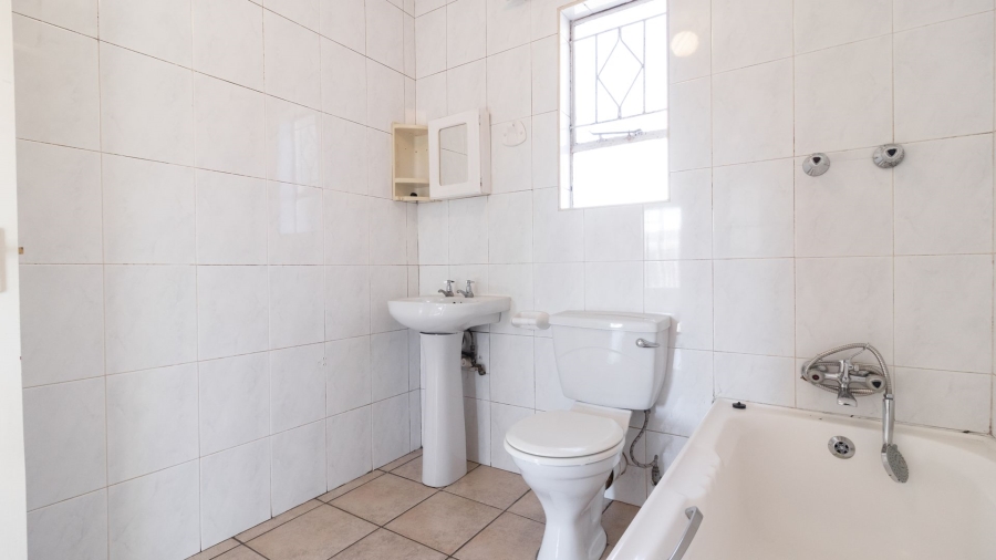 2 Bedroom Property for Sale in New Redruth Gauteng