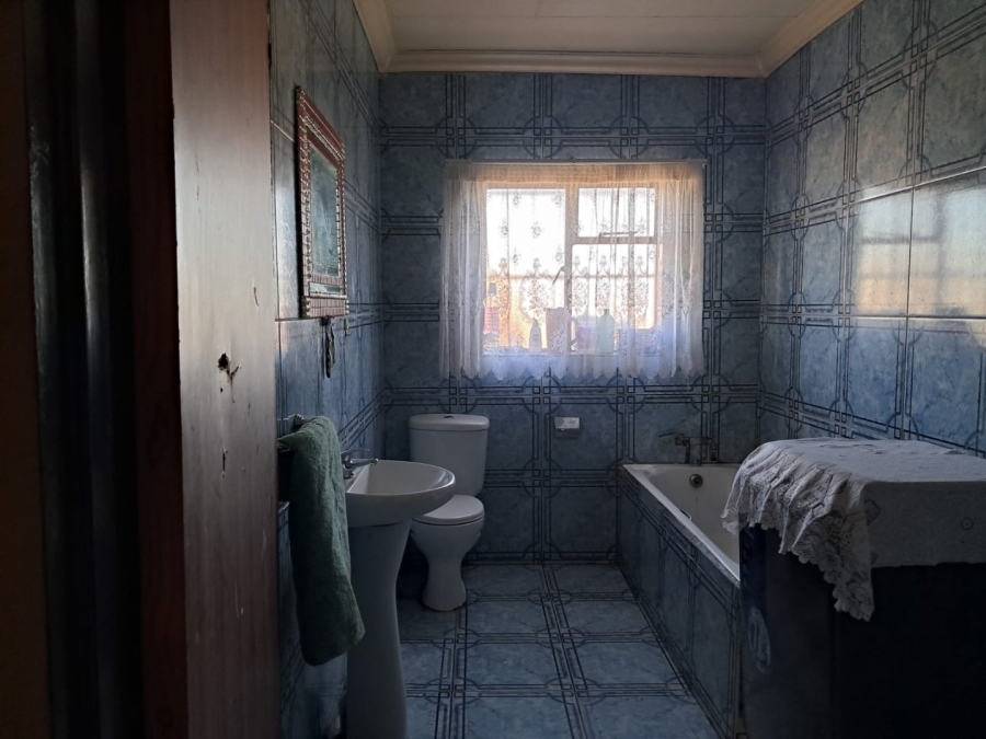 Commercial Property for Sale in Helderstrome AH Gauteng