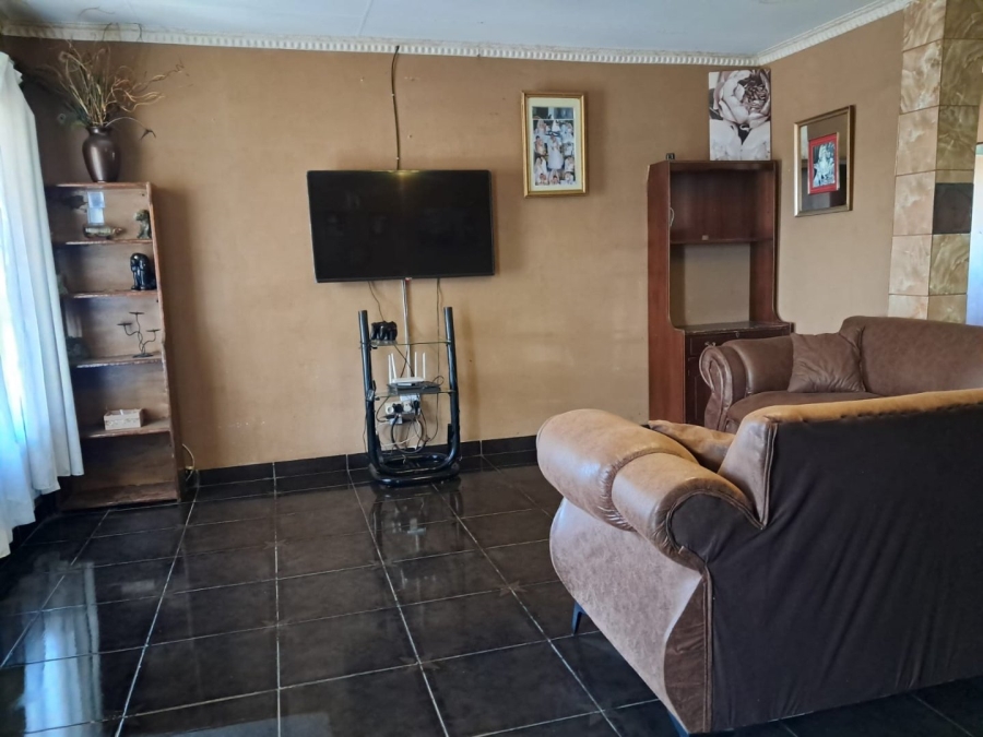 Commercial Property for Sale in Helderstrome AH Gauteng