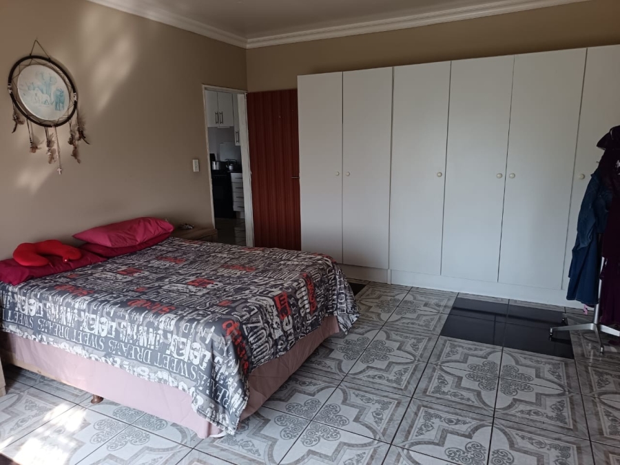 Commercial Property for Sale in Helderstrome AH Gauteng