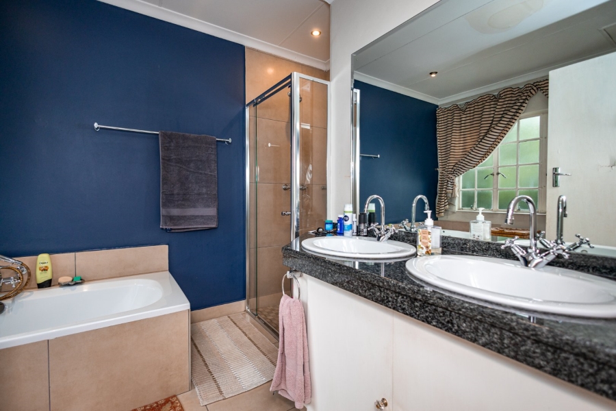 5 Bedroom Property for Sale in Auckland Park Gauteng