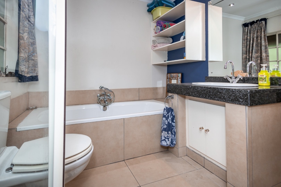 5 Bedroom Property for Sale in Auckland Park Gauteng