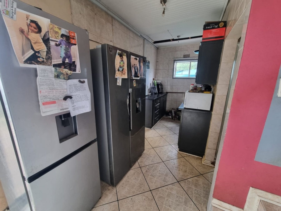 5 Bedroom Property for Sale in Vaaloewer Gauteng