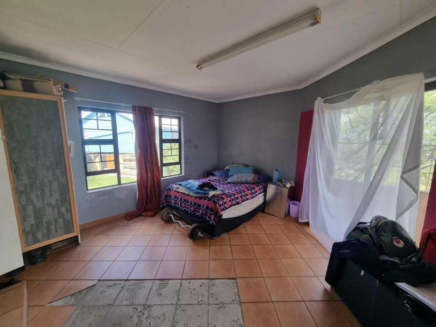 5 Bedroom Property for Sale in Vaaloewer Gauteng