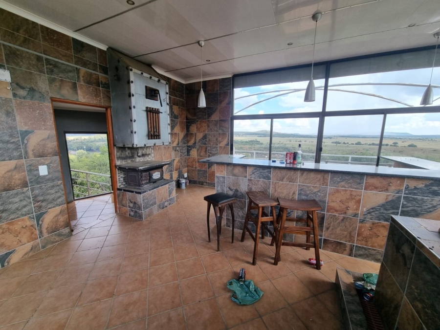 5 Bedroom Property for Sale in Vaaloewer Gauteng