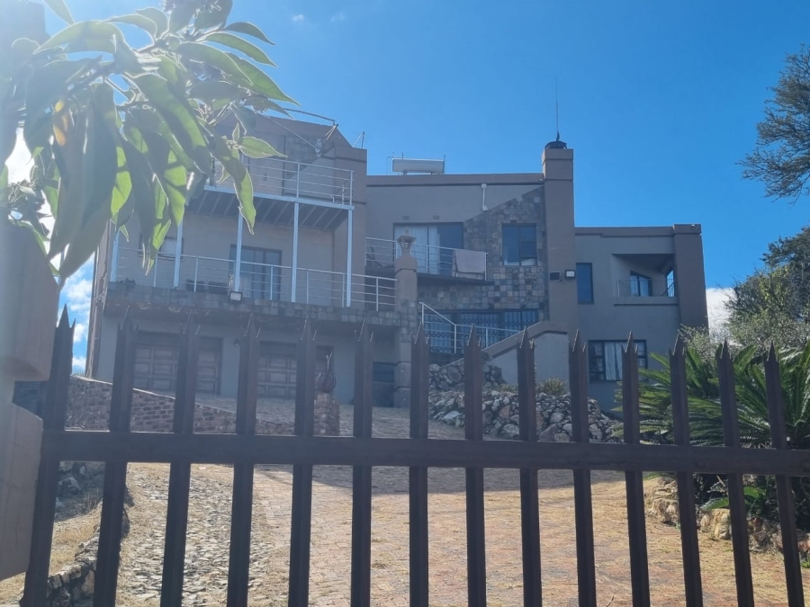 5 Bedroom Property for Sale in Vaaloewer Gauteng