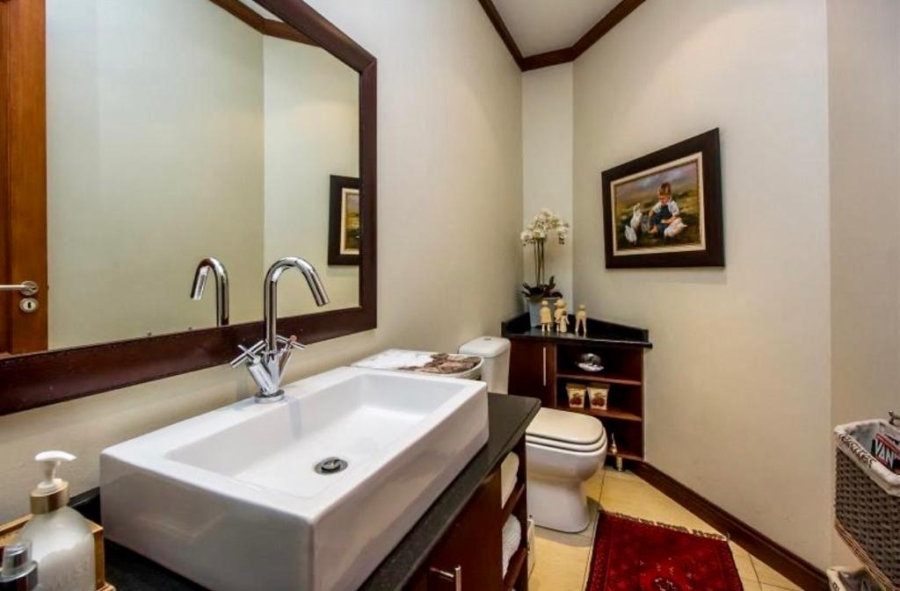 3 Bedroom Property for Sale in Waterkloof Ridge Gauteng