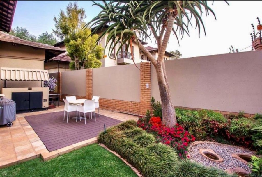 3 Bedroom Property for Sale in Waterkloof Ridge Gauteng