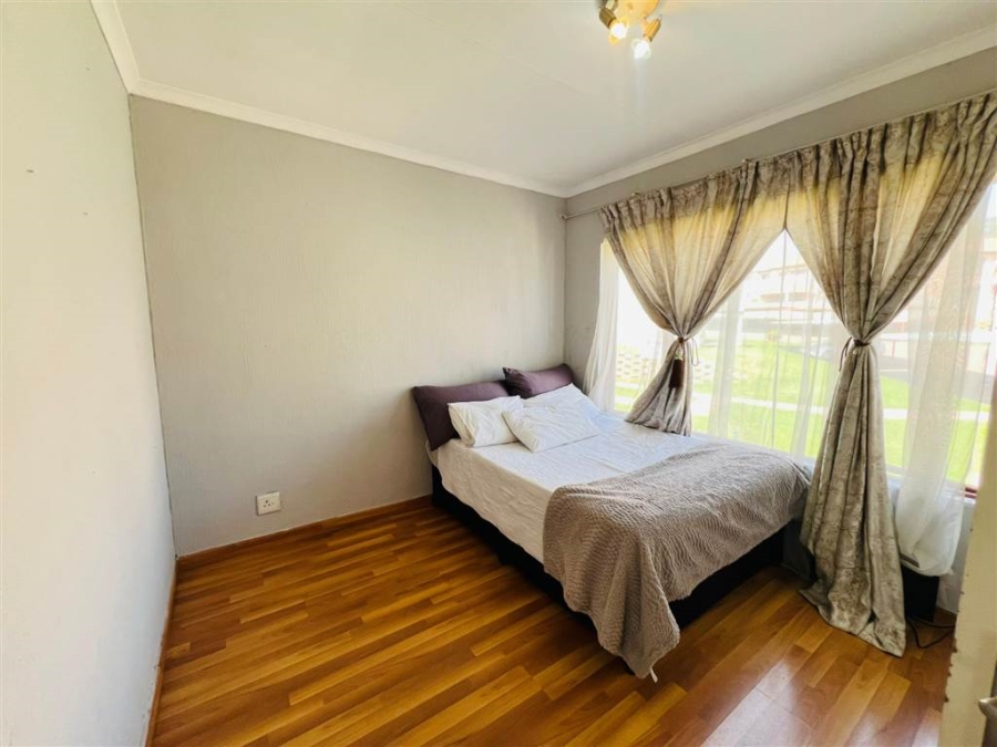 2 Bedroom Property for Sale in Mondeor Gauteng