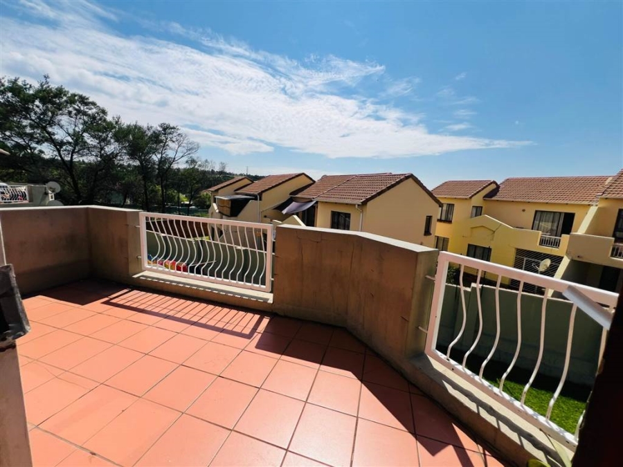 2 Bedroom Property for Sale in Mondeor Gauteng