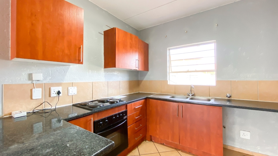  Bedroom Property for Sale in Princess A H Gauteng