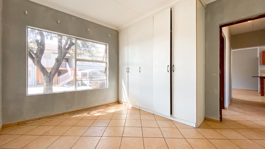  Bedroom Property for Sale in Princess A H Gauteng