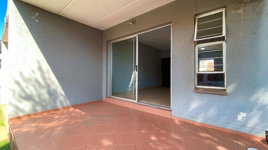  Bedroom Property for Sale in Princess A H Gauteng