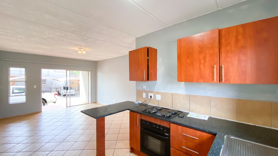  Bedroom Property for Sale in Princess A H Gauteng