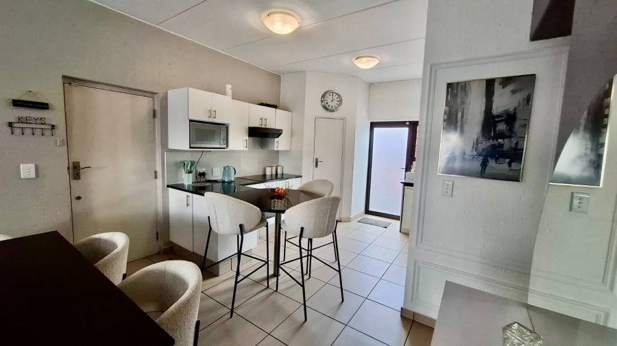 2 Bedroom Property for Sale in Sonneglans Gauteng