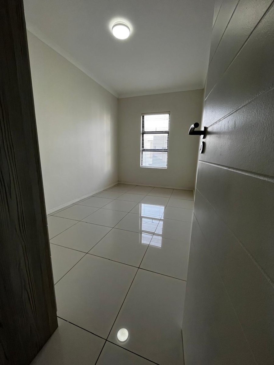 2 Bedroom Property for Sale in Carlswald Gauteng