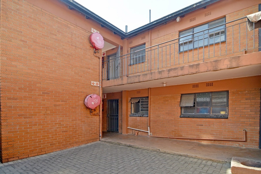 1 Bedroom Property for Sale in Windsor East Gauteng