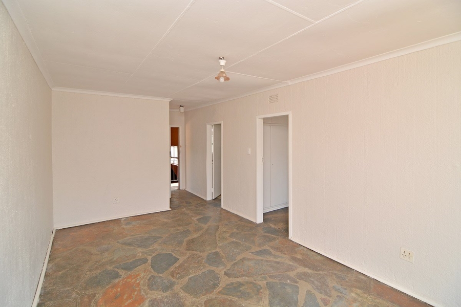 1 Bedroom Property for Sale in Windsor East Gauteng