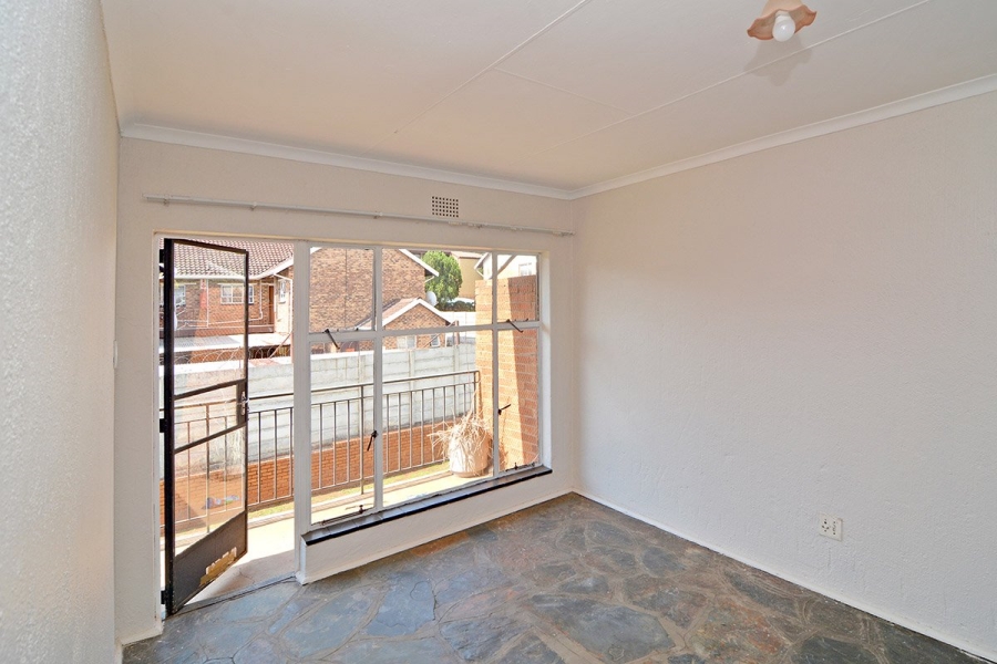 1 Bedroom Property for Sale in Windsor East Gauteng