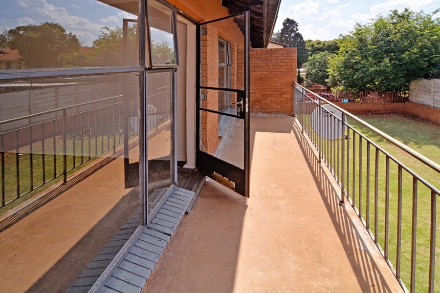 1 Bedroom Property for Sale in Windsor East Gauteng