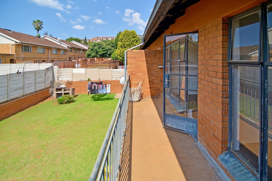1 Bedroom Property for Sale in Windsor East Gauteng