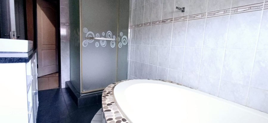 3 Bedroom Property for Sale in Vosloorus Gauteng