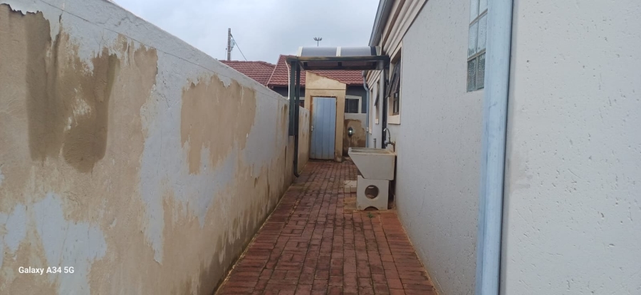 3 Bedroom Property for Sale in Vosloorus Gauteng