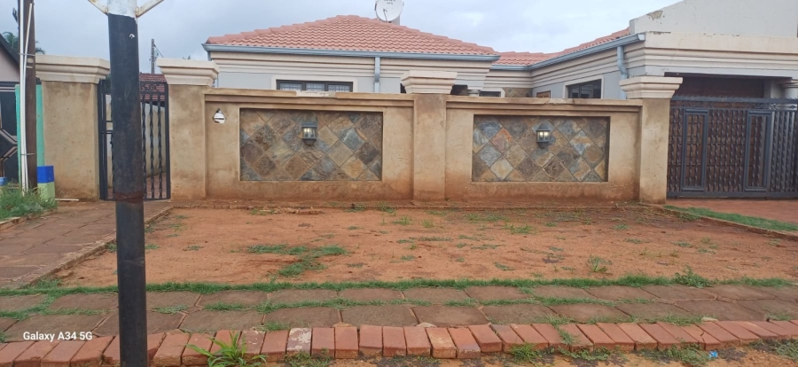 3 Bedroom Property for Sale in Vosloorus Gauteng