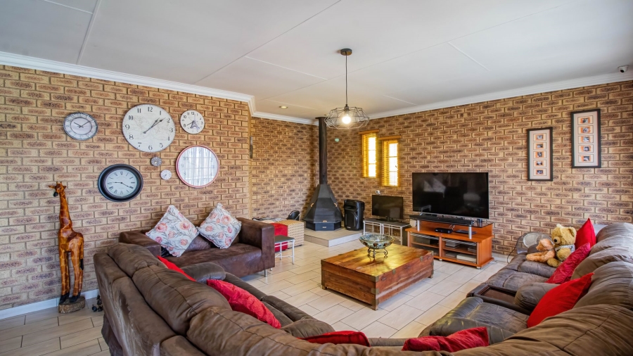 4 Bedroom Property for Sale in Winchester Hills Gauteng